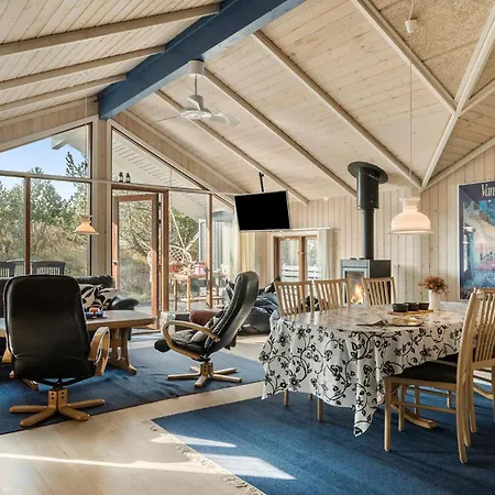 Lovely In With Sauna