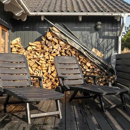 Lovely In With Sauna Feriehus *